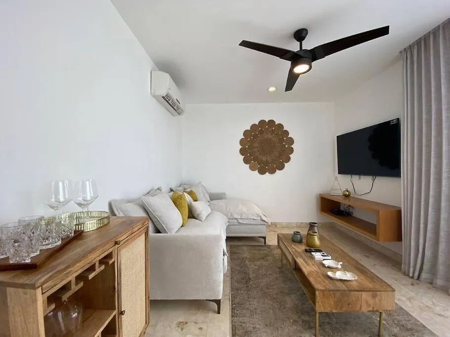 Anah - Brilliant Roof! Excelente Location, Full Gym! Apartment Playa del Carmen 0*,  Mexico