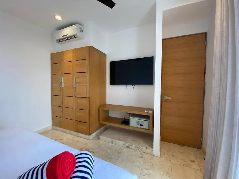 Anah - Brilliant Roof! Excelente Location, Full Gym! Apartment Playa del Carmen